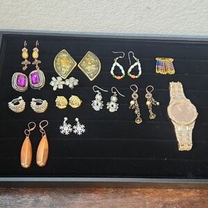 Elegant Women's Jewelry Set with Gold and Silver Accents